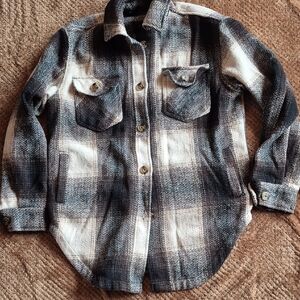 Buffalo David Bitton Plaid button front shacket.